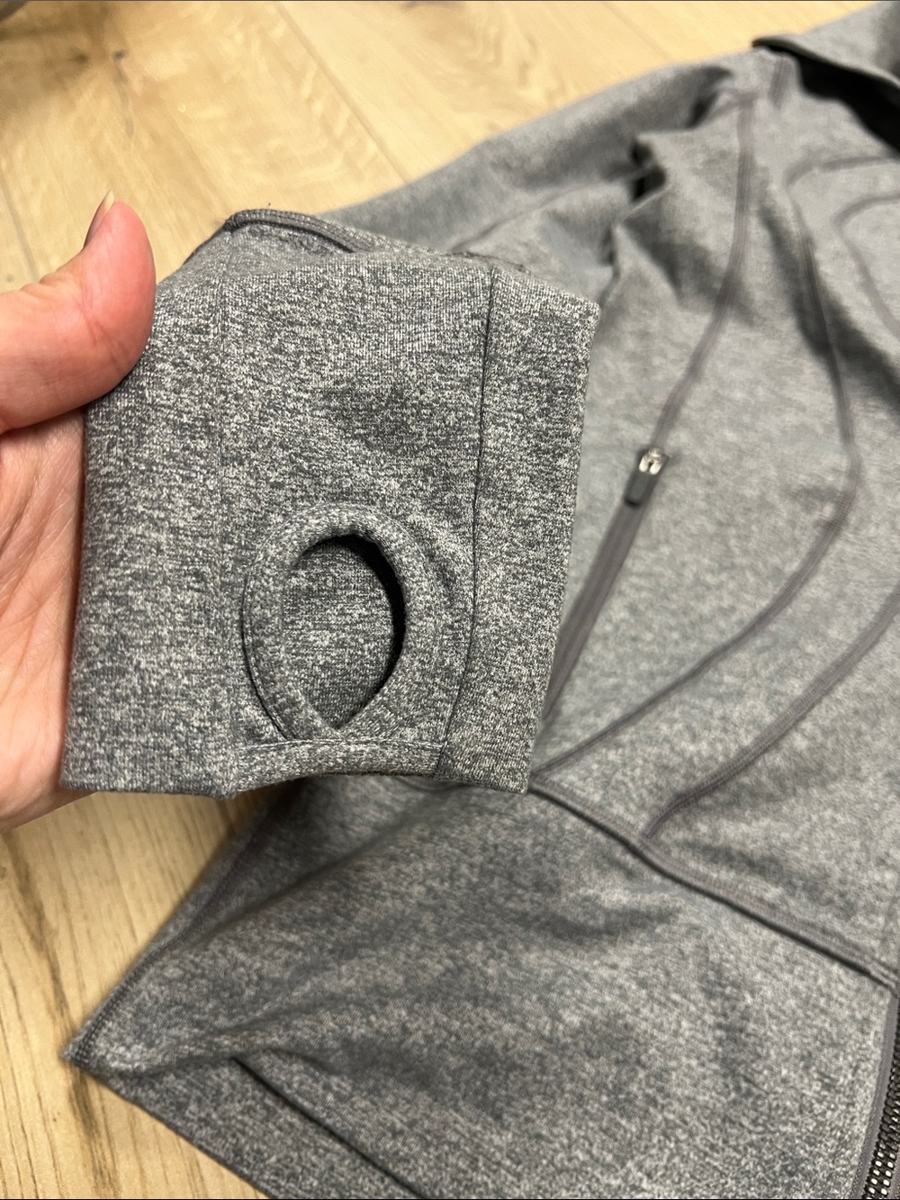 Lululemon In Stride Jacket
Heathered Slate - Picture 5 of 10